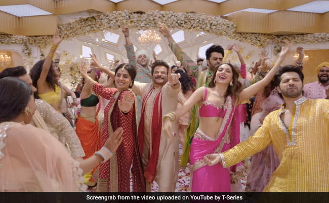 <i>The Punjaabban Song</i>: Neetu-Anil Kapoor, Kiara Advani And Varun Dhawan Rule The Dance Floor