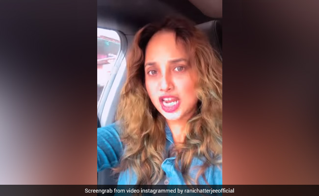 छेड़छाड़ करने वालों से परेशान हुई भोजपुरी एक्ट्रेस रानी चटर्जी, गुस्सा में कहा- 'मैं तुमको नहीं छोडूंगी', वीडियो हुआ वायरल