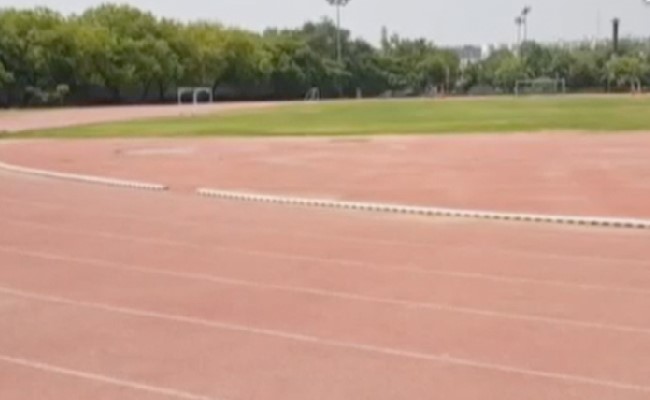 एथलीट्स से खाली कराया जाता था स्‍टेडियम, ताकि IAS अधिकारी टहला सकें अपना डॉगी