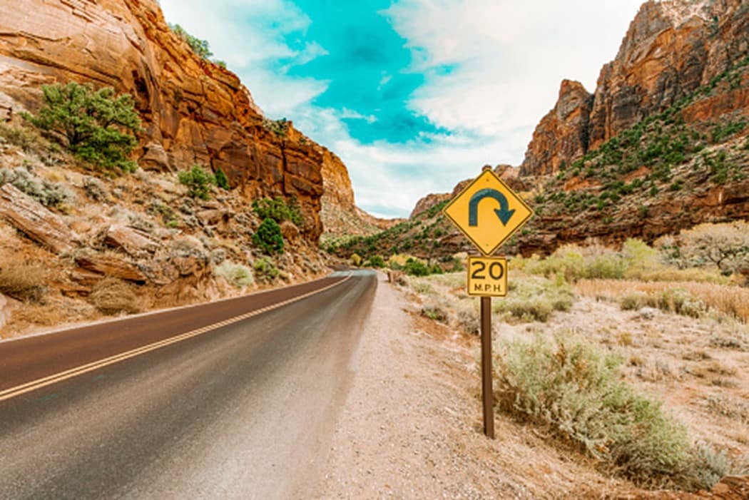 A Guide To Reverse Parking And U-Turns On Narrow Roads With And Without Power Steering
