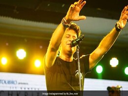 मशहूर गायक केके का कोलकाता में कार्यक्रम के दौरान निधन मशहूर गायक केके का कोलकाता में कार्यक्रम के दौरान निधन