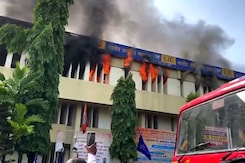Fire Breaks Out In LIC Building In Mumbai; No Casualties Reported Fire Breaks Out In LIC Building In Mumbai; No Casualties Reported