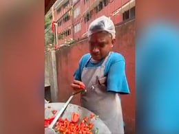 Specially-Abled Mumbai Man Runs A Food Stall; Internet Is In Awe