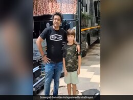 अबराम खान को मां गौरी से मिली परमीशन तो यूं किंग खान के स्टाइल में पोज देखे आए नजर, फैन्स बोले- ये है लिटिल शाहरुख अबराम खान को मां गौरी से मिली परमीशन तो यूं किंग खान के स्टाइल में पोज देखे आए नजर, फैन्स बोले- ये है लिटिल शाहरुख