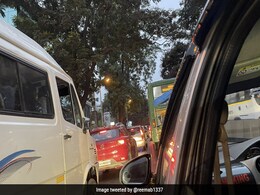 बेंगलुरु के ट्रैफिक से परेशान होकर शख्स ने कही ऐसी बात, सोशल मीडिया पर वायरल हुई, तो लोग करने लगे तारीफ बेंगलुरु के ट्रैफिक से परेशान होकर शख्स ने कही ऐसी बात, सोशल मीडिया पर वायरल हुई, तो लोग करने लगे तारीफ