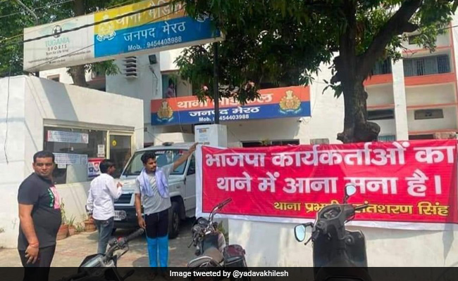 6 Arrested For Banner Barring Entry Of BJP Workers In UP Police Station