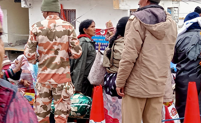 Chaar Dhaam Yatra: केदारनाथ में ITBP ने संभाली कमान, तीर्थयात्रियों के आवागमन पर रख रहे कड़ी नजर, टीमों को किया अलर्ट
