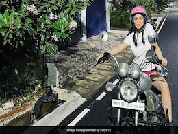 श्रद्धा आर्या ने अंधेरी रात में की बुलेट की सवारी, वीडियो देख फैंस बोले- 'वंडर वुमन' श्रद्धा आर्या ने अंधेरी रात में की बुलेट की सवारी, वीडियो देख फैंस बोले- 'वंडर वुमन'