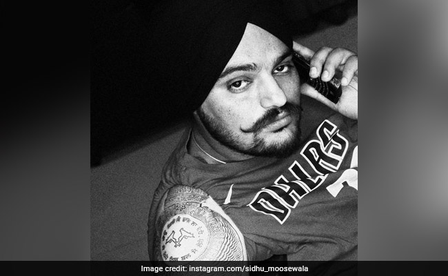 "They Fired Indiscriminately": Singer Sidhu Moose Wala's Father Saw Attack