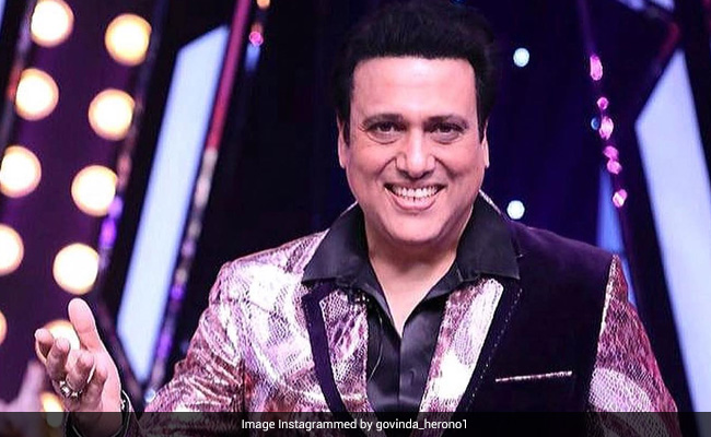 इस एक्टर ने सबके सामने छूए गोविंदा के पैर, लोग देखकर बोले- 'मस्का लगा रहा है'