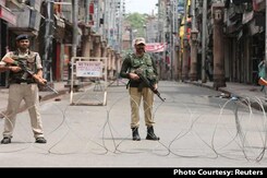 Terrorists In Burqa Throw Grenade At Shop In Kashmir, 1 Killed Terrorists In Burqa Throw Grenade At Shop In Kashmir, 1 Killed