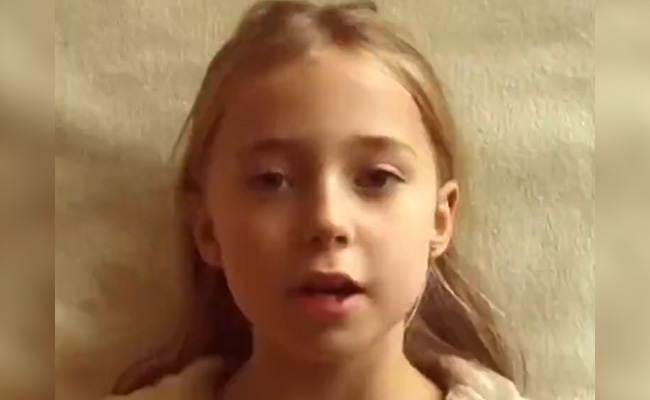 दो मिनट में देखिए लाइफ की 20 साल की शानदार जर्नी, वीडियो देख आप कहेंगे- ज़िंदगी ज़िंदाबाद