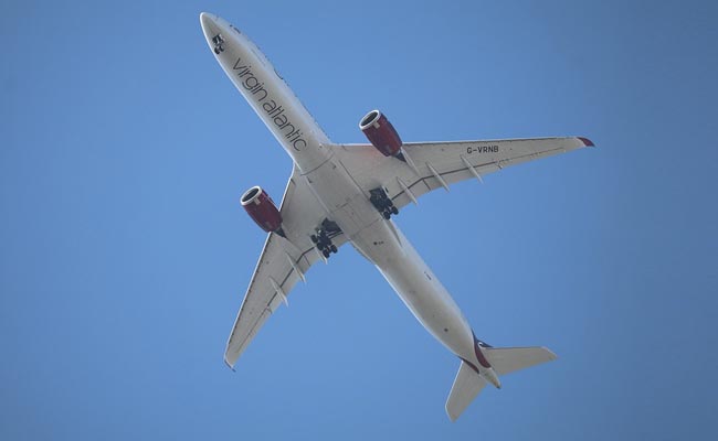 New-York Bound Flight Cancelled After Alert Passenger Spots Missing Bolts On Plane Wing