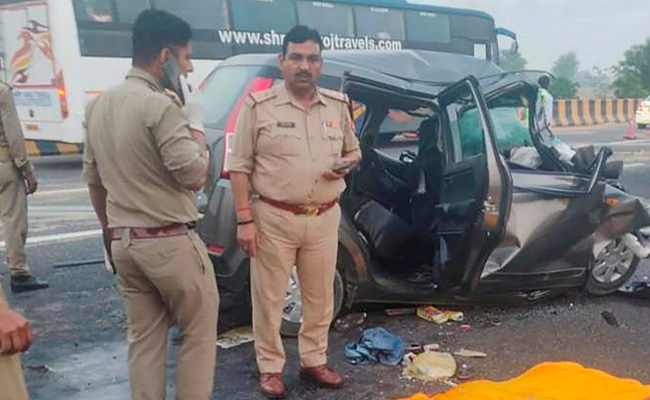 7 Die In Car Crash On Yamuna Expressway In Mathura, PM Modi Sends Condolence