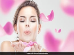 Skin care tips : गर्मियों में चेहरे को निखारने में गुलाब करेगा आपकी मदद, बस लगाना होगा कुछ इस तरह Skin care tips : गर्मियों में चेहरे को निखारने में गुलाब करेगा आपकी मदद, बस लगाना होगा कुछ इस तरह