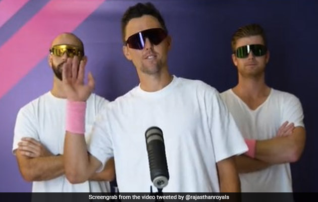 'फुरकते गम मिटा जा': IPL में कीवी खिलाड़ियों का दिखा अलग ही स्वैग, Video देख आप भी हो जाएंगे बोल्ट, नीशम और मिशेल के दीवाने