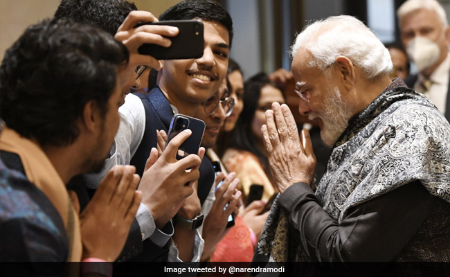 PM Modi's Dig At Congress On Rajiv Gandhi's "15 Paise In 1 Rupee" Remark
