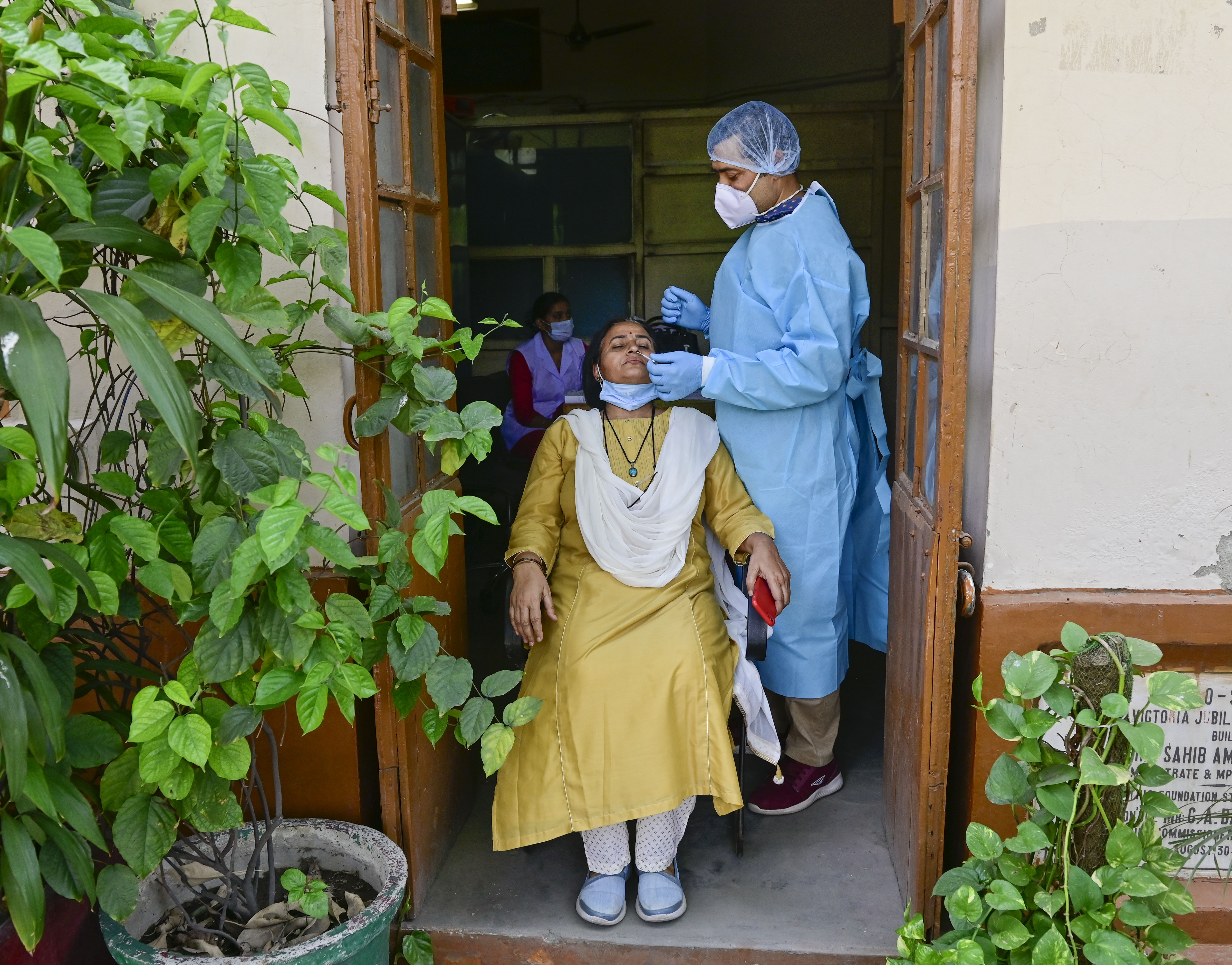 India Reports 3,324 New Covid Cases, 40 More Deaths