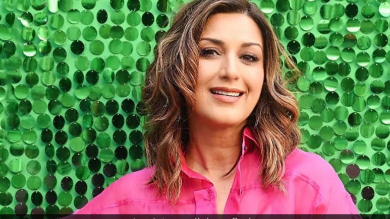 Sonali Bendre: अभिनेत्री सोनाली बेंद्रे वादात, मावळातील शेतकऱ्याने कोर्टात खेचलं; पतीविरोधातही गुन्हा दाखल
