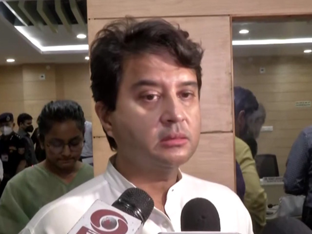 भारत में अगले 7-10 वर्षों में होंगे 40 करोड़ हवाई यात्री : ज्योतिरादित्य सिंधिया