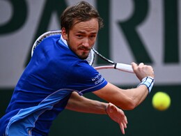 Daniil Medvedev Cruises At French Open, Holger Rune Shocks 14th seed Denis Shapovalov Daniil Medvedev Cruises At French Open, Holger Rune Shocks 14th seed Denis Shapovalov