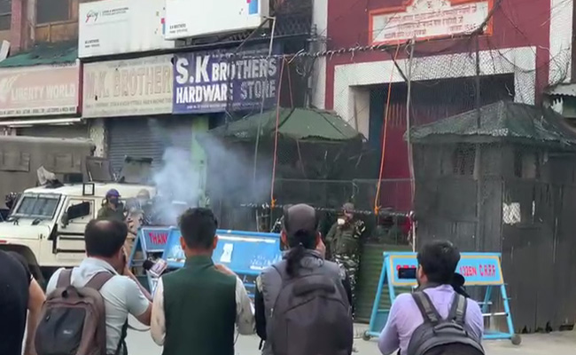 Clashes Near Separatist Yasin Malik's Home In Kashmir Ahead Of Verdict
