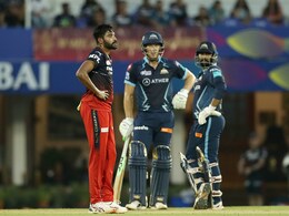 Mohammed Siraj की गेंदबाजी को देखकर भड़के कमेंटेटर मैथ्यू हेडन, कहा- यह तो ब्रेनलेस क्रिकेट' है Mohammed Siraj की गेंदबाजी को देखकर भड़के कमेंटेटर मैथ्यू हेडन, कहा- यह तो ब्रेनलेस क्रिकेट' है