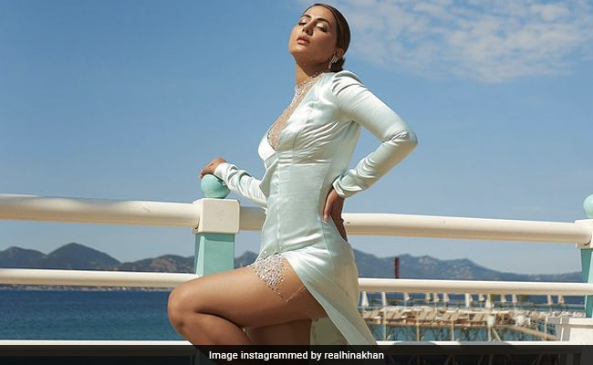 Cannes 2022: Hina Khan Woke Up Looking Like This In The French Riviera