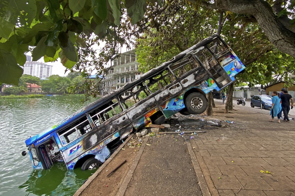 Sri Lanka Warns Those Damaging Property Can Be Shot: 10 Points