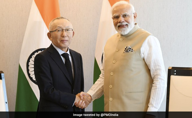 PM Modi Meets CEO Of Japanese Retailer Uniqlo, Pitches For Investments