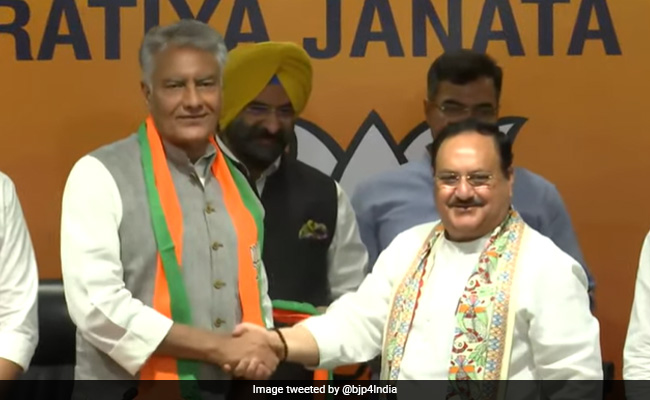 कांग्रेस छोड़ने वाले सुनील जाखड़ हुए बीजेपी में शामिल, बोले- 'मेरी आवाज नहीं रोक सकते'