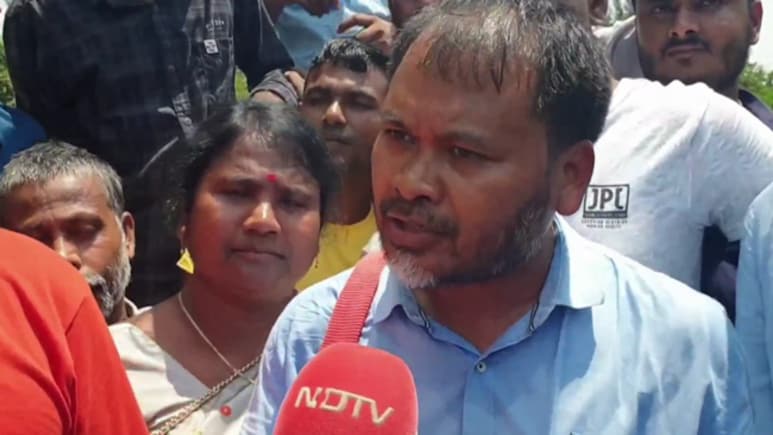 Akhil Gogoi Expelled From Assam Assembly For Interrupting Himanta Sarma's Speech