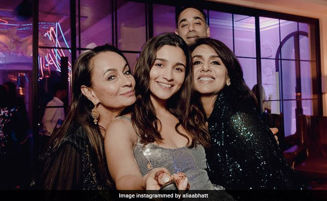 Alia Bhatt's Mother's Day Special Selfie With Mom Soni Razdan And Mother-In-Law Neetu Kapoor