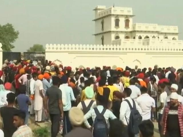 Singer Sidhu Moose Wala's Cremation Today, Big Crowd, Security