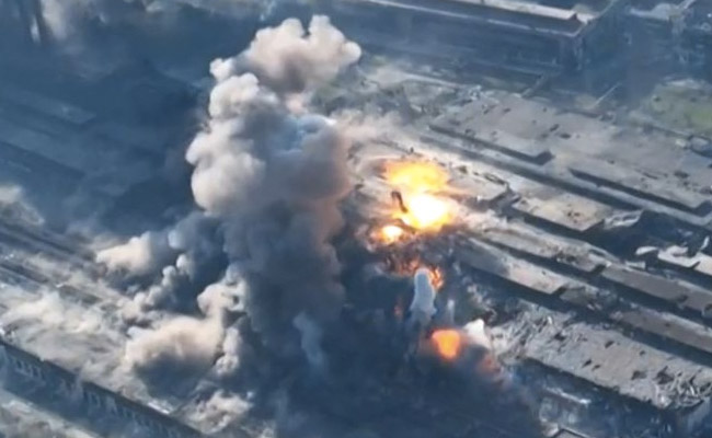 Ukraine's Last Soldiers In Port City Mariupol Face Final Showdown