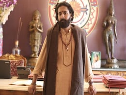 'आश्रम' का भोपा स्वामी है जोरदार डायलॉग का बादशाह, 'जपनाम' जैसे डायलॉग्स ने दिलाई शोहरत 'आश्रम' का भोपा स्वामी है जोरदार डायलॉग का बादशाह, 'जपनाम' जैसे डायलॉग्स ने दिलाई शोहरत