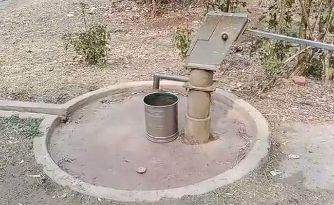 All Water Sources Except 1 Handpump Dry Up In Madhya Pradesh Village