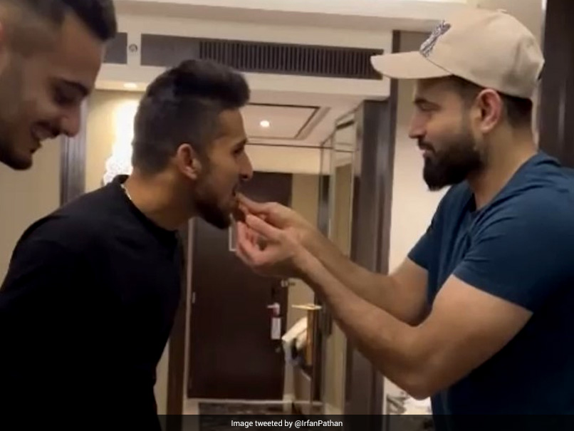 "Tiny Celebration": How Umran Malik Celebrated Indian Cricket Team Call-Up With Ex-Jammu And Kashmir Mentor Irfan Pathan. See Pics