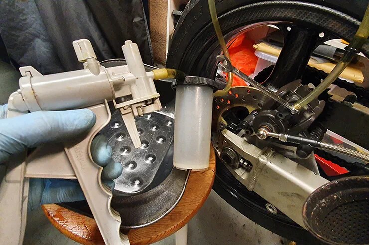 Tips For Motorcycle Brake Maintenance