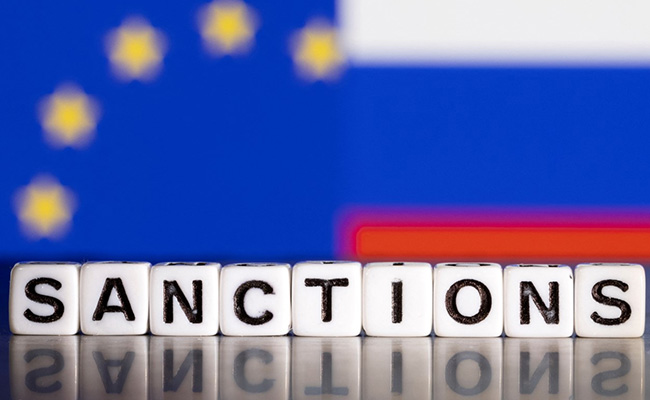 EU Unity On Russian Sanctions 'Starting To Crumble', German Minister Says