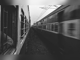 1 Killed As Fight Erupts Over Seat On Train In Maharashtra 1 Killed As Fight Erupts Over Seat On Train In Maharashtra