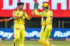 CSK vs SRH: चेन्नई ने हैदराबाद को चटाई धूल, 99 रन बनाकर ऋतुराज गायकवाड़ बने 'प्लेयर ऑफ द मैच' CSK vs SRH: चेन्नई ने हैदराबाद को चटाई धूल, 99 रन बनाकर ऋतुराज गायकवाड़ बने 'प्लेयर ऑफ द मैच'