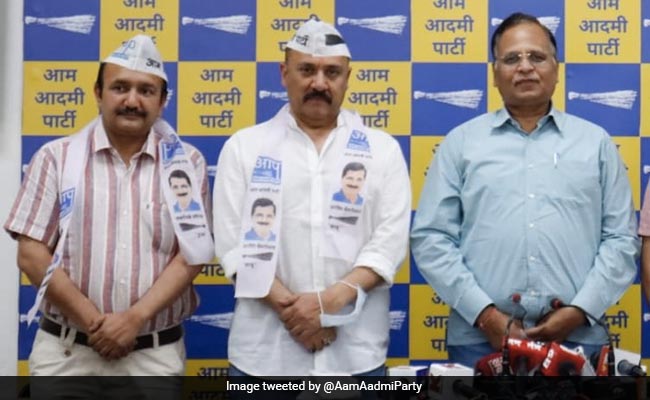 Himachal Congress Top Leader Joins AAP Ahead Of Polls, Says More To Follow
