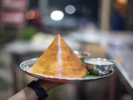 Wait, What? Man Makes Dosa On Scooty; Harsh Goenka Reacts