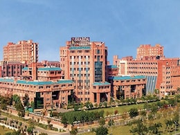 यूजीसी ने हिंदुत्व, फासीवाद में समानता के सवाल पर शारदा विश्वविद्यालय से रिपोर्ट मांगी यूजीसी ने हिंदुत्व, फासीवाद में समानता के सवाल पर शारदा विश्वविद्यालय से रिपोर्ट मांगी