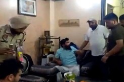 BJP's Tajinder Bagga Arrested, Hauled Out By Punjab Cops BJP's Tajinder Bagga Arrested, Hauled Out By Punjab Cops
