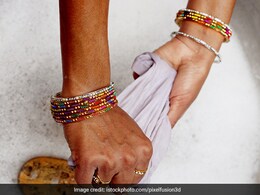 टूथपेस्ट से सफेद शर्ट की गंदी कॉलर हो सकती है एकबार में क्लीन, यहां जानिए 2 तरीके टूथपेस्ट से सफेद शर्ट की गंदी कॉलर हो सकती है एकबार में क्लीन, यहां जानिए 2 तरीके