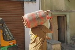 Domestic Cooking Gas Cylinder To Cost Over Rs 1,050 After Latest Hike Domestic Cooking Gas Cylinder To Cost Over Rs 1,050 After Latest Hike