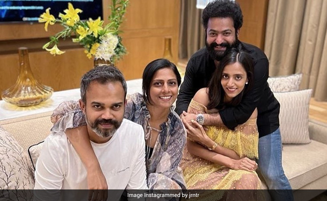 ICYDK, Jr NTR And <i>KGF</i> Director Prashanth Neel Share Wedding Anniversary Date. They Celebrated Together