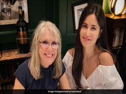 कैटरीना कैफ ने मनाया मॉम का जन्मदिन, लिखा- शरारती बच्चों से घिरी हुई साहसी मॉम को हैप्पी बर्थडे कैटरीना कैफ ने मनाया मॉम का जन्मदिन, लिखा- शरारती बच्चों से घिरी हुई साहसी मॉम को हैप्पी बर्थडे